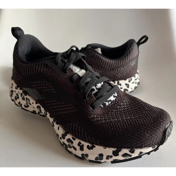 Brooks Revel 5 Women's Black Leopard Running Shoes Size 7.5 - Picture 1 of 13